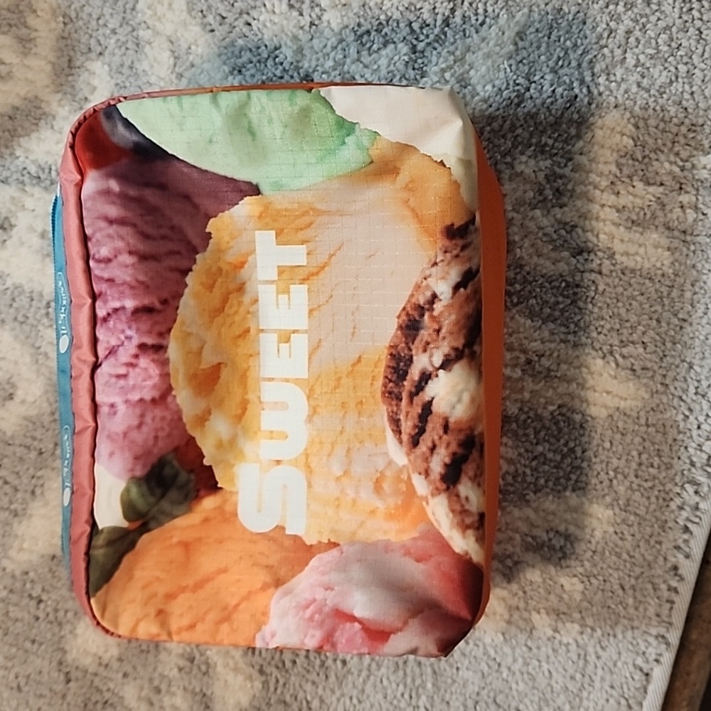 Lesportsac New XL zip Pouch Travel Make up Ice Cream Orange W.J
